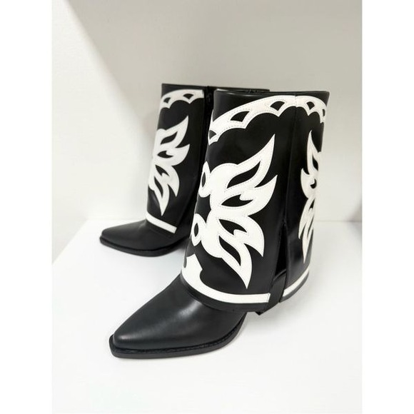 INC International Concepts Women's Jadiza Foldover Cowboy Boots Black White 9